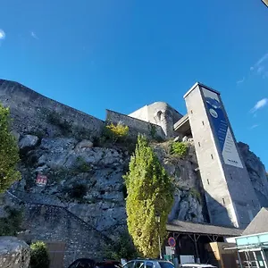 Meuble Au Pied Du Chateau Apartamento